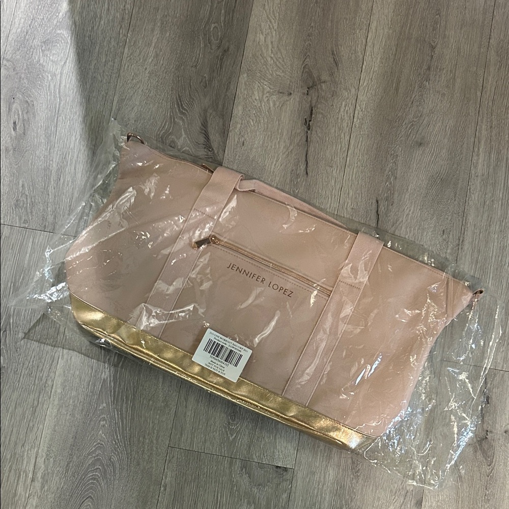 Jennifer Lopez workout bag